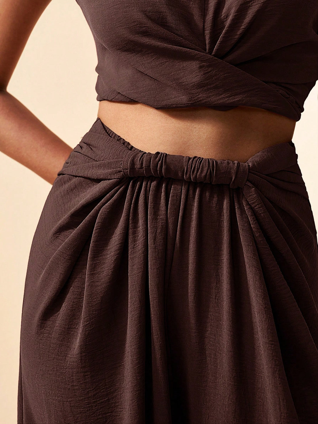 Pantaloni SHEIN, maro