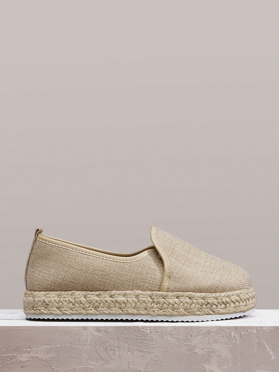Balerini SHEIN, kaki
