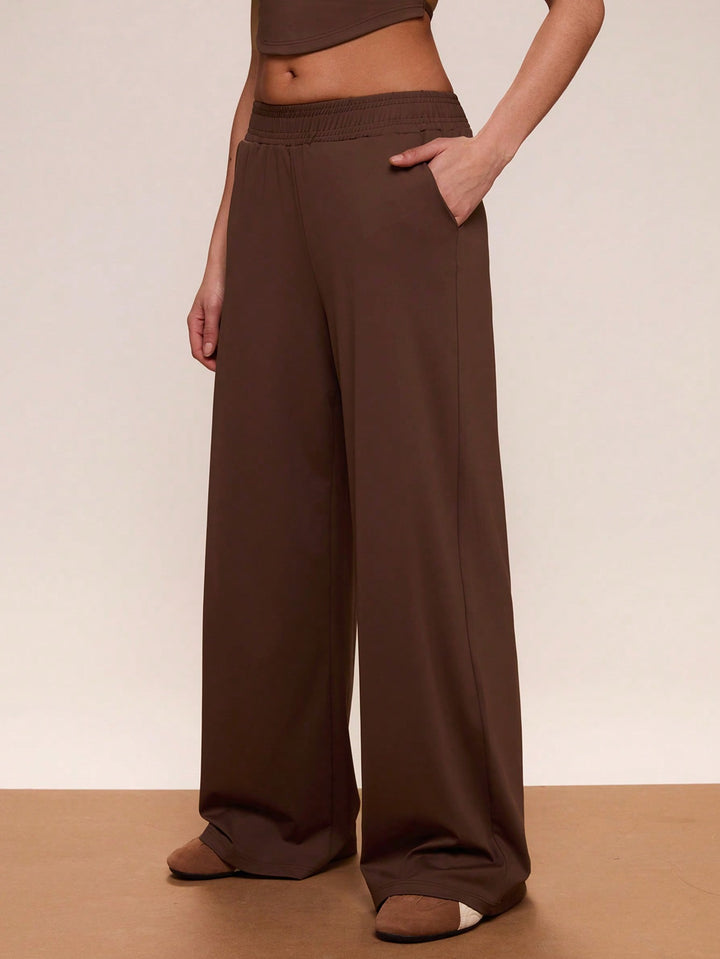 Pantaloni SHEIN, maro