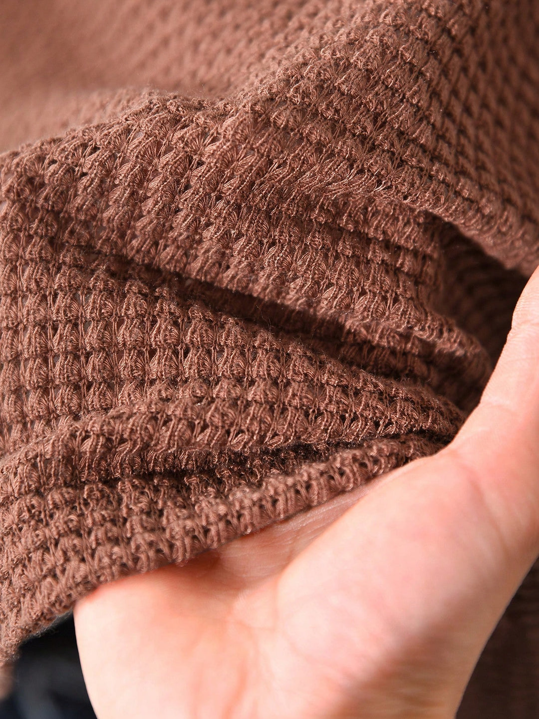 Tricou SHEIN, maro