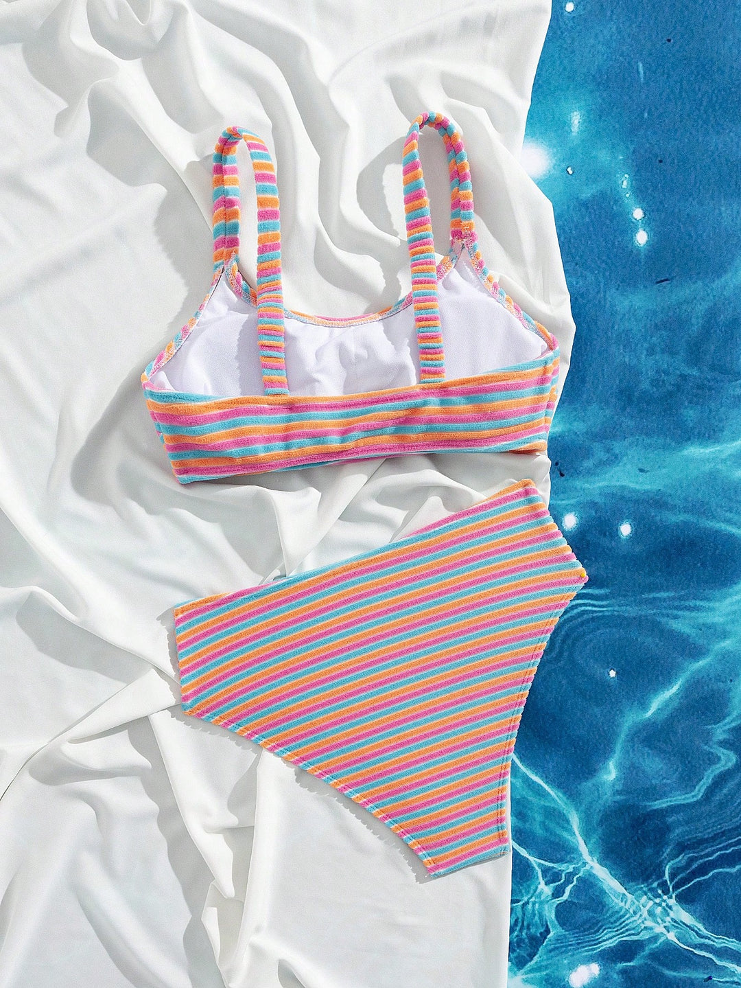 Set bikini SHEIN, mix culori