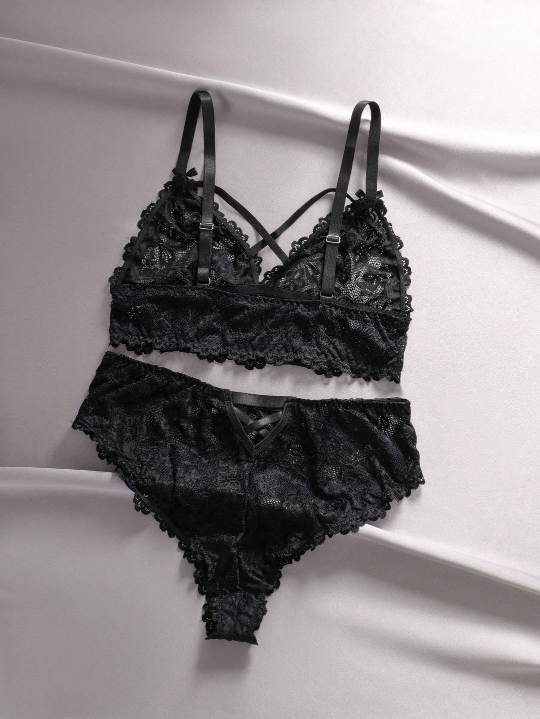 Set sutien și chilot SHEIN, negru