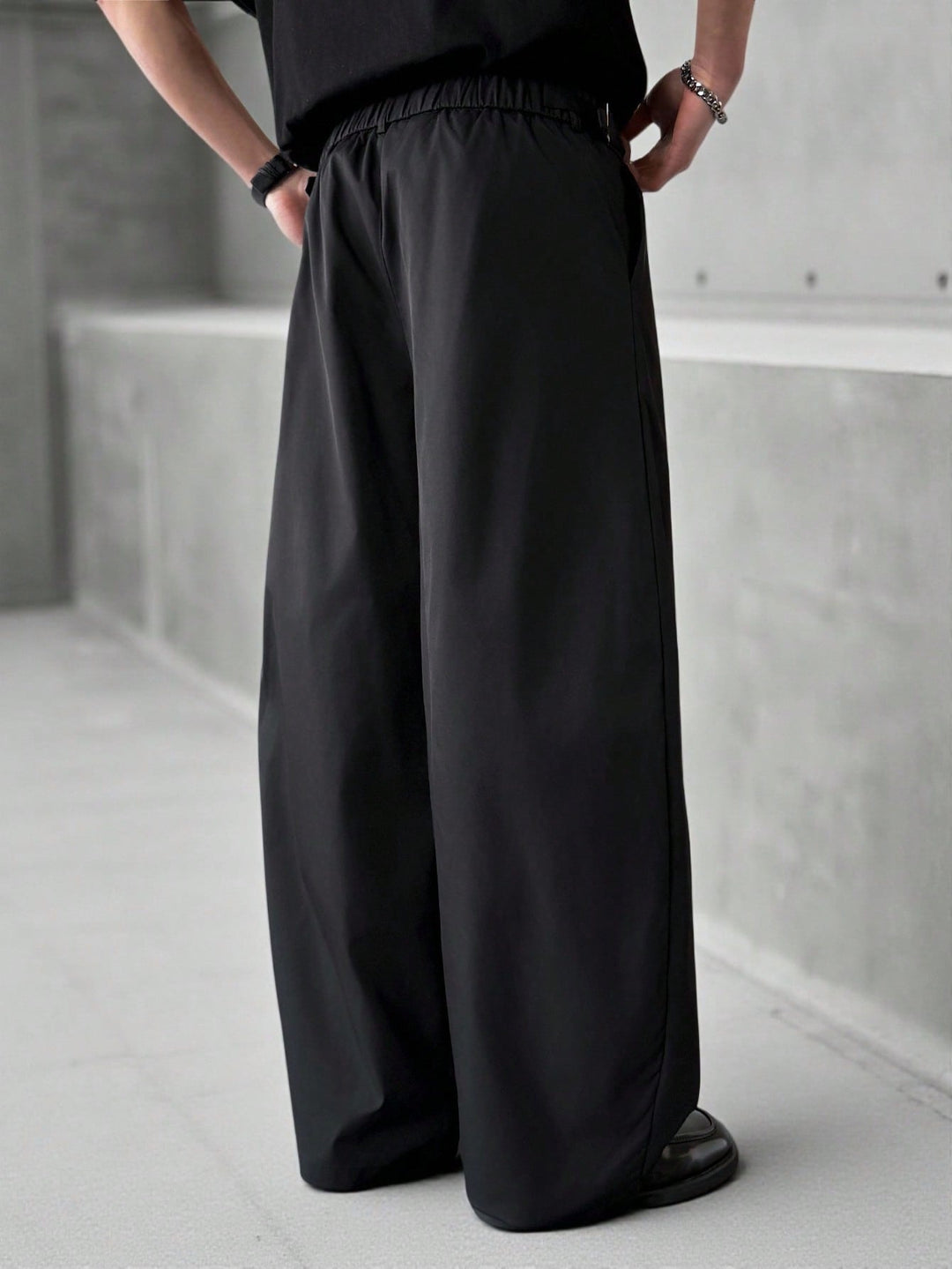 Pantalon SHEIN, negru
