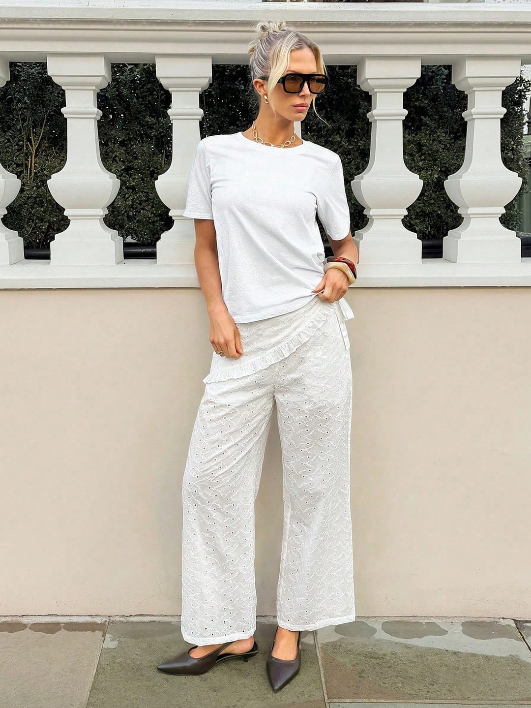 Pantaloni SHEIN, alb