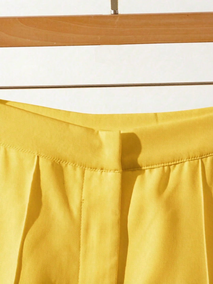 Pantaloni SHEIN, galben