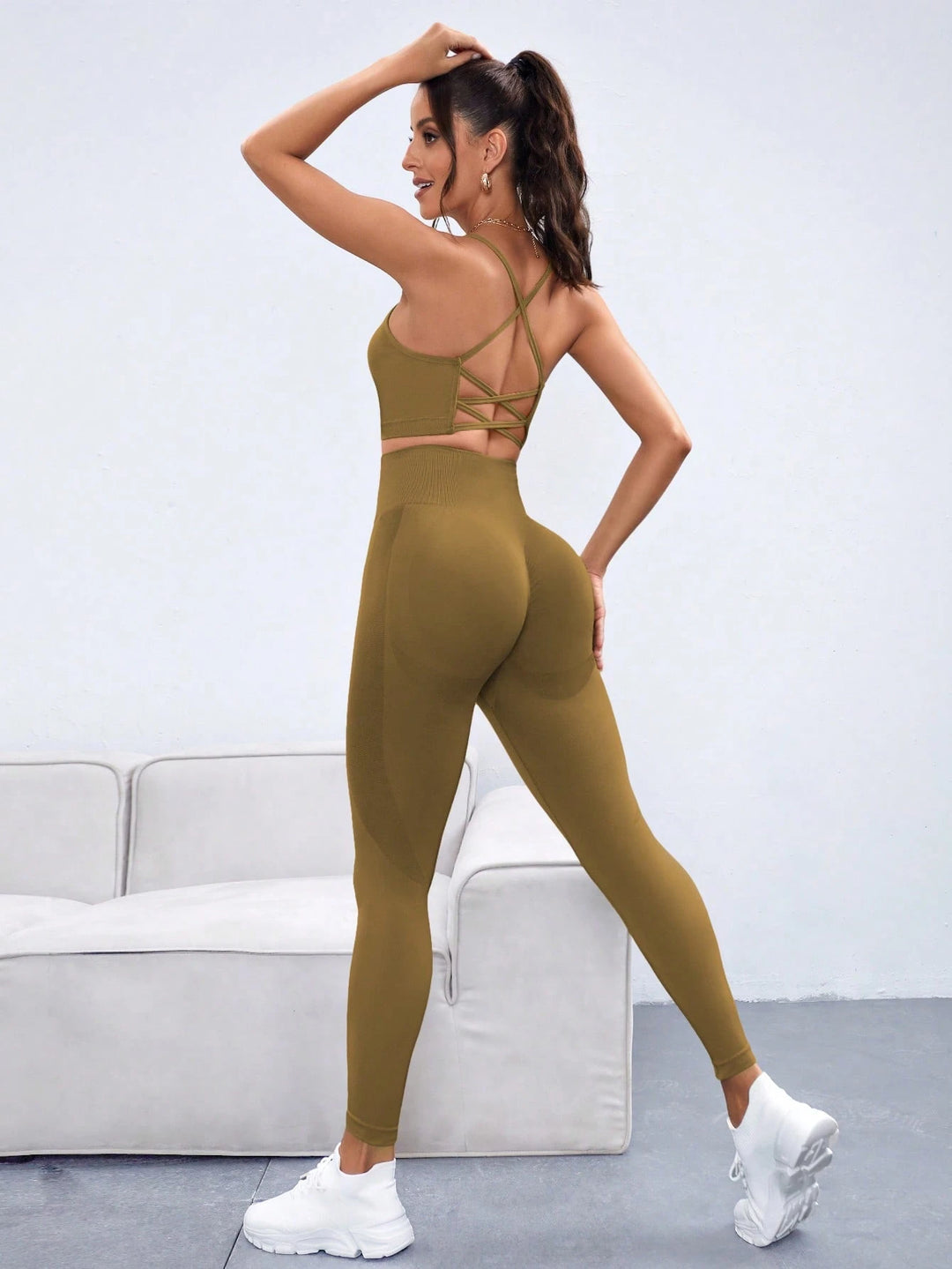 Compleu sport SHEIN, kaki