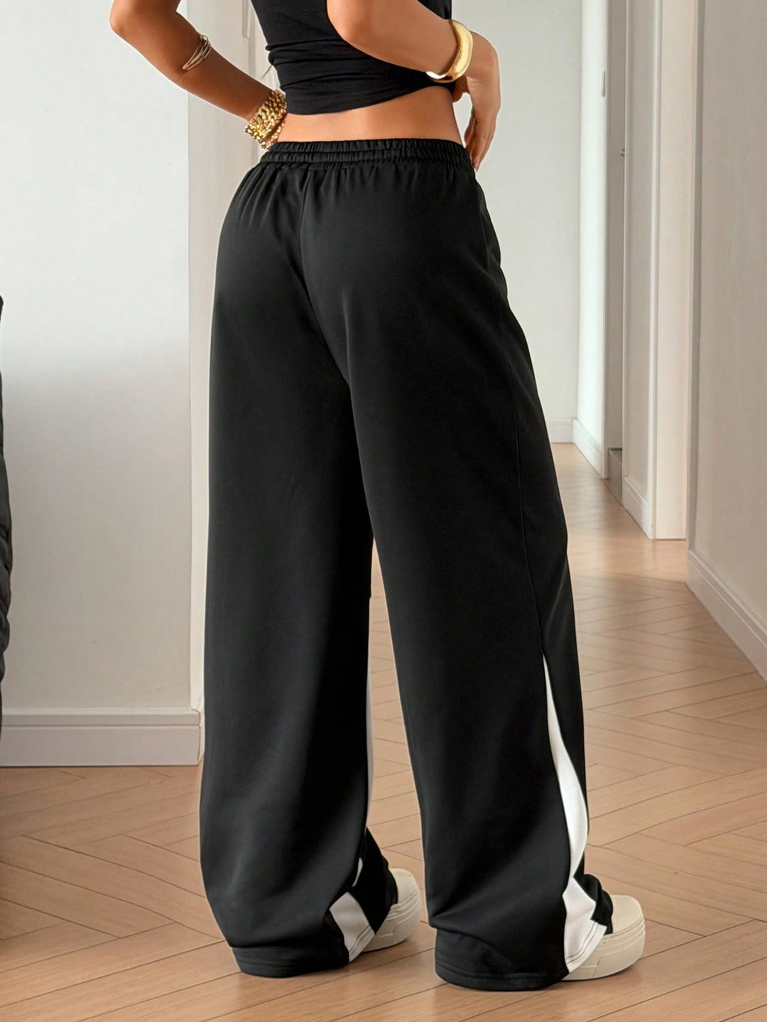 Pantaloni SHEIN, negru