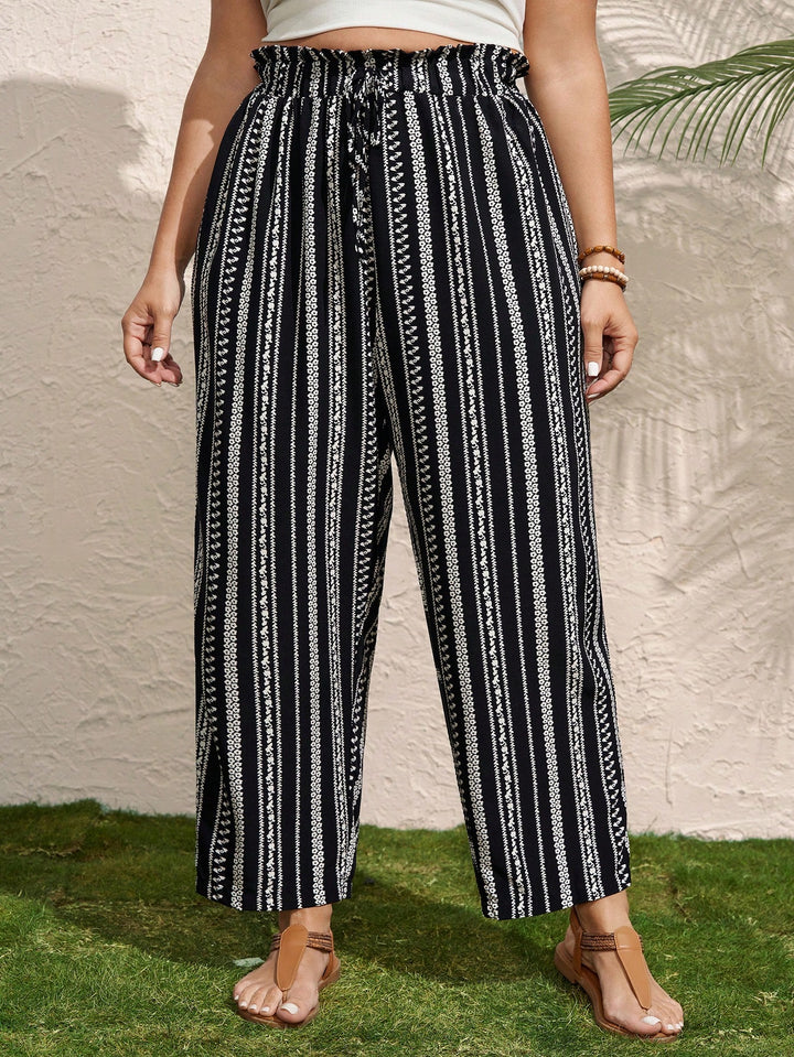 Pantaloni SHEIN, negru