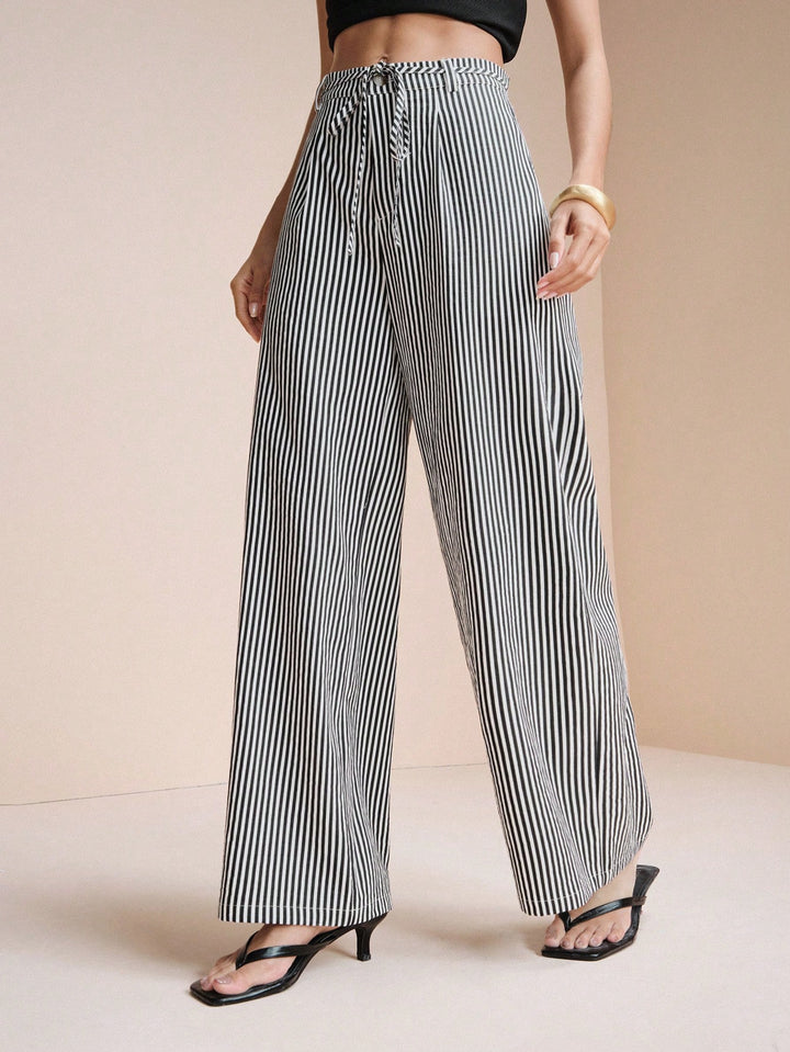 Pantalon SHEIN, negru