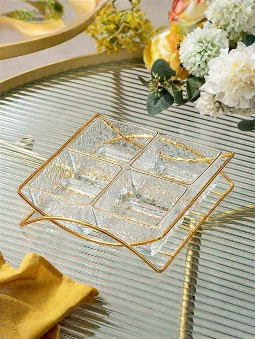 Tavă SHEIN, transparent