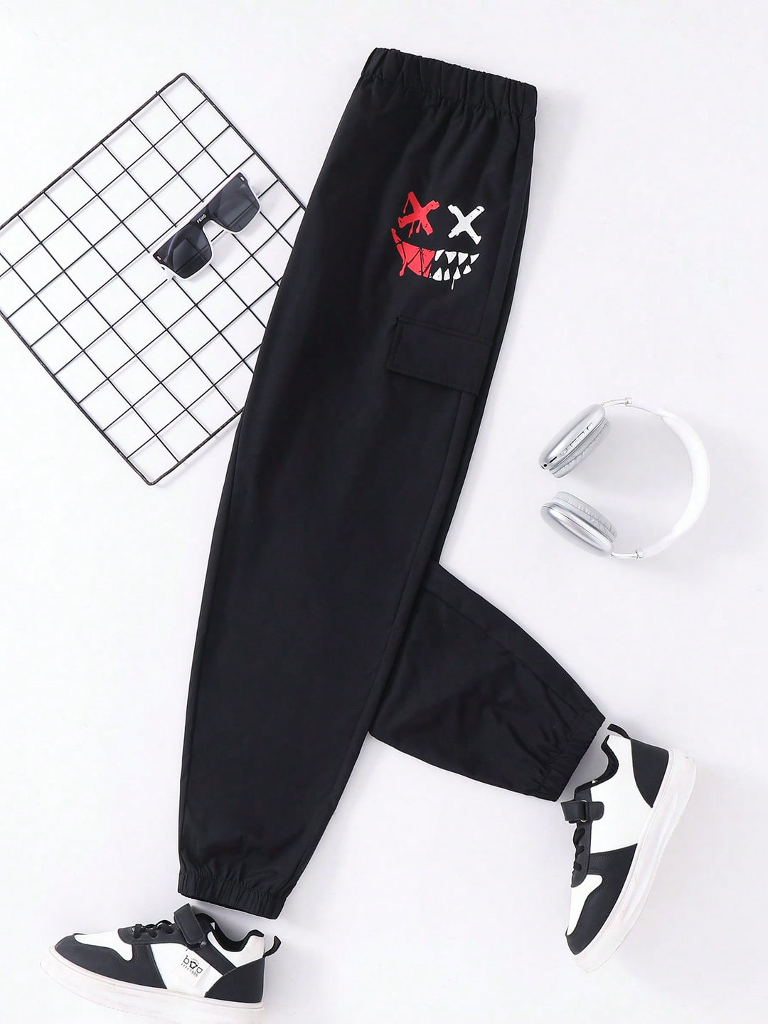 Pantaloni SHEIN, negru