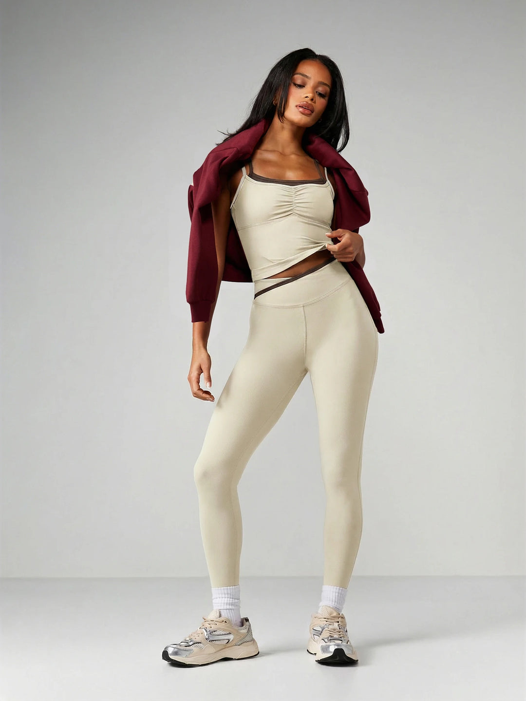 Compleu sport SHEIN, crem