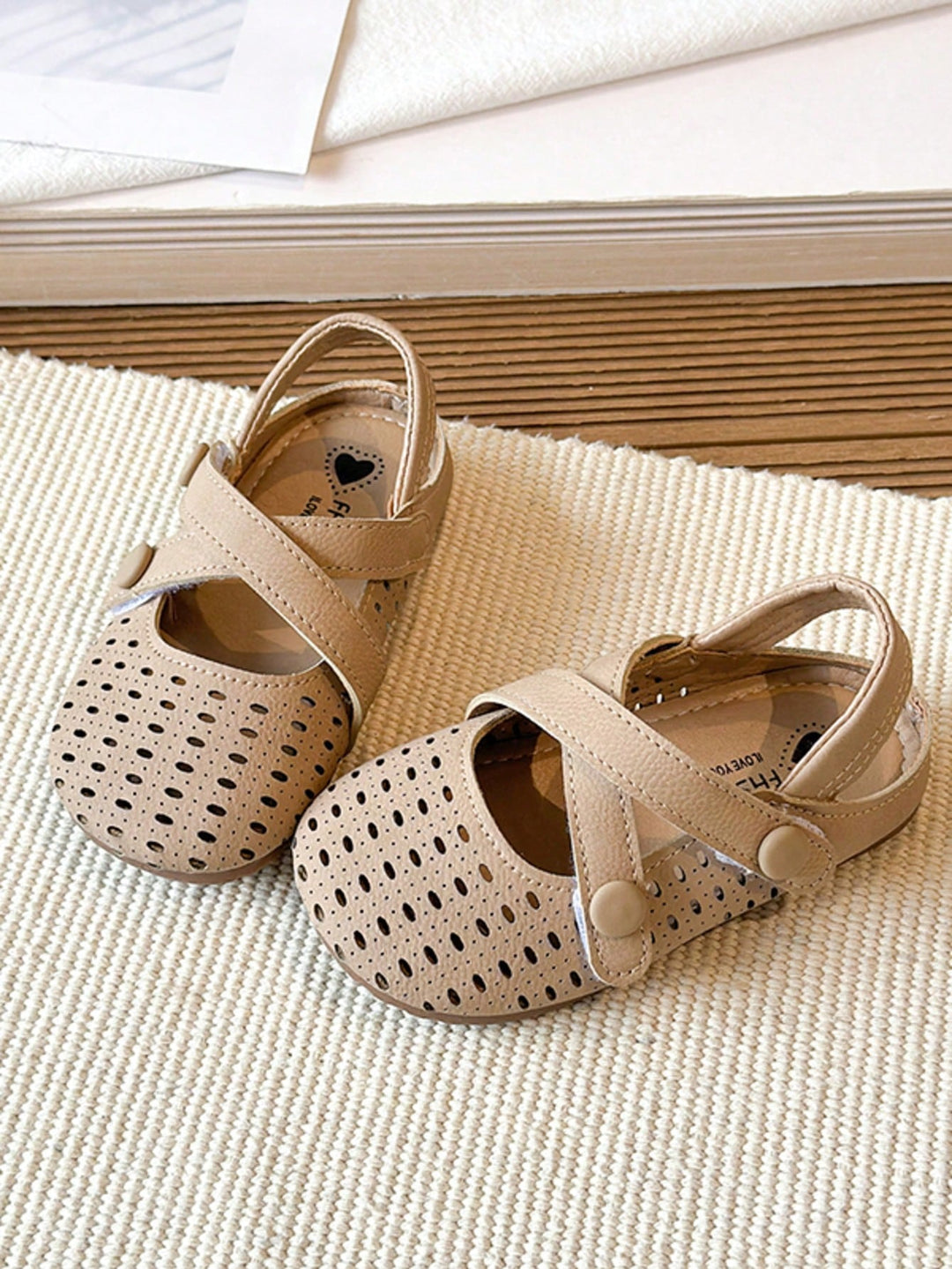 Sandale SHEIN, kaki