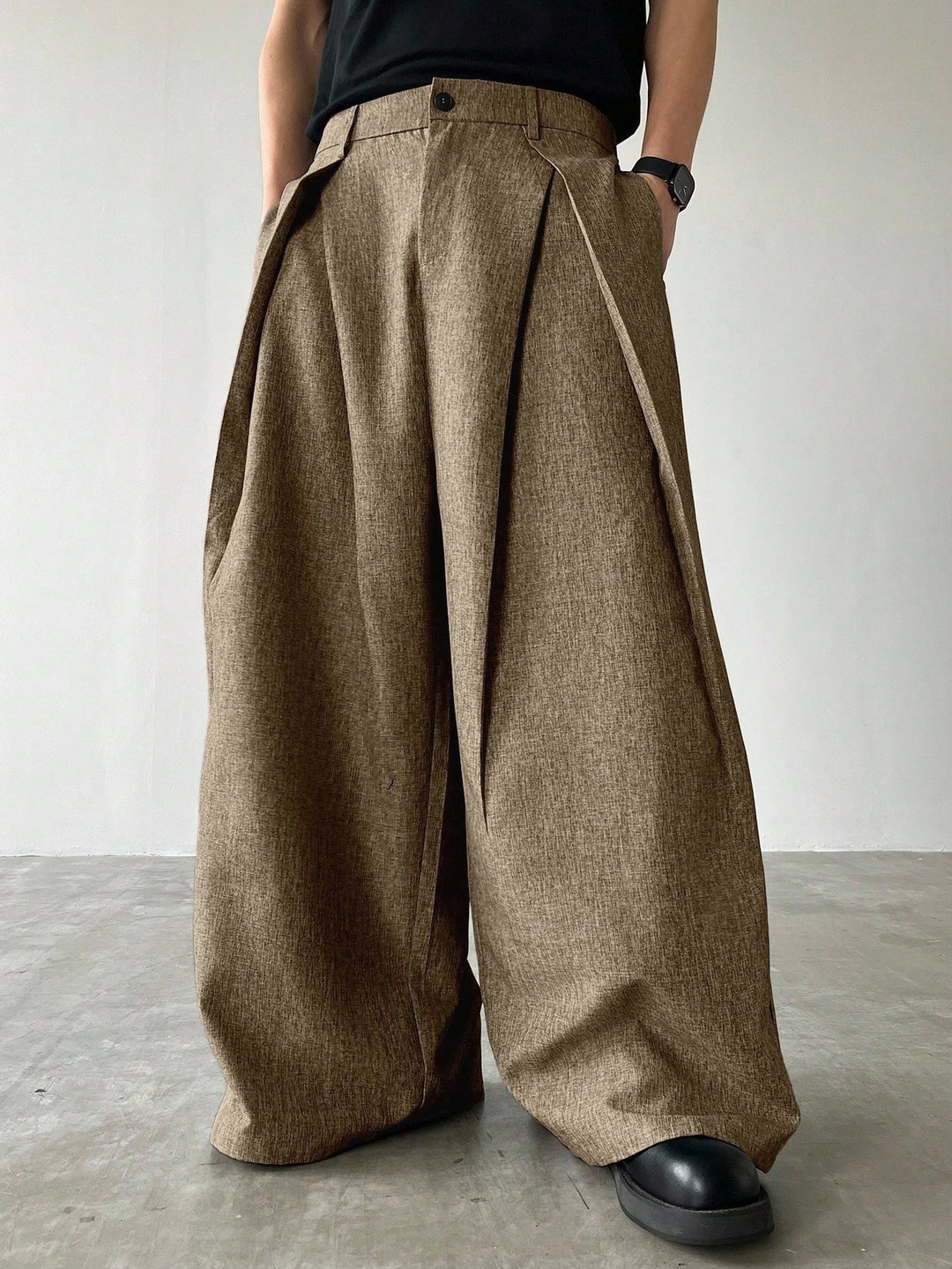 Pantalon SHEIN, maro