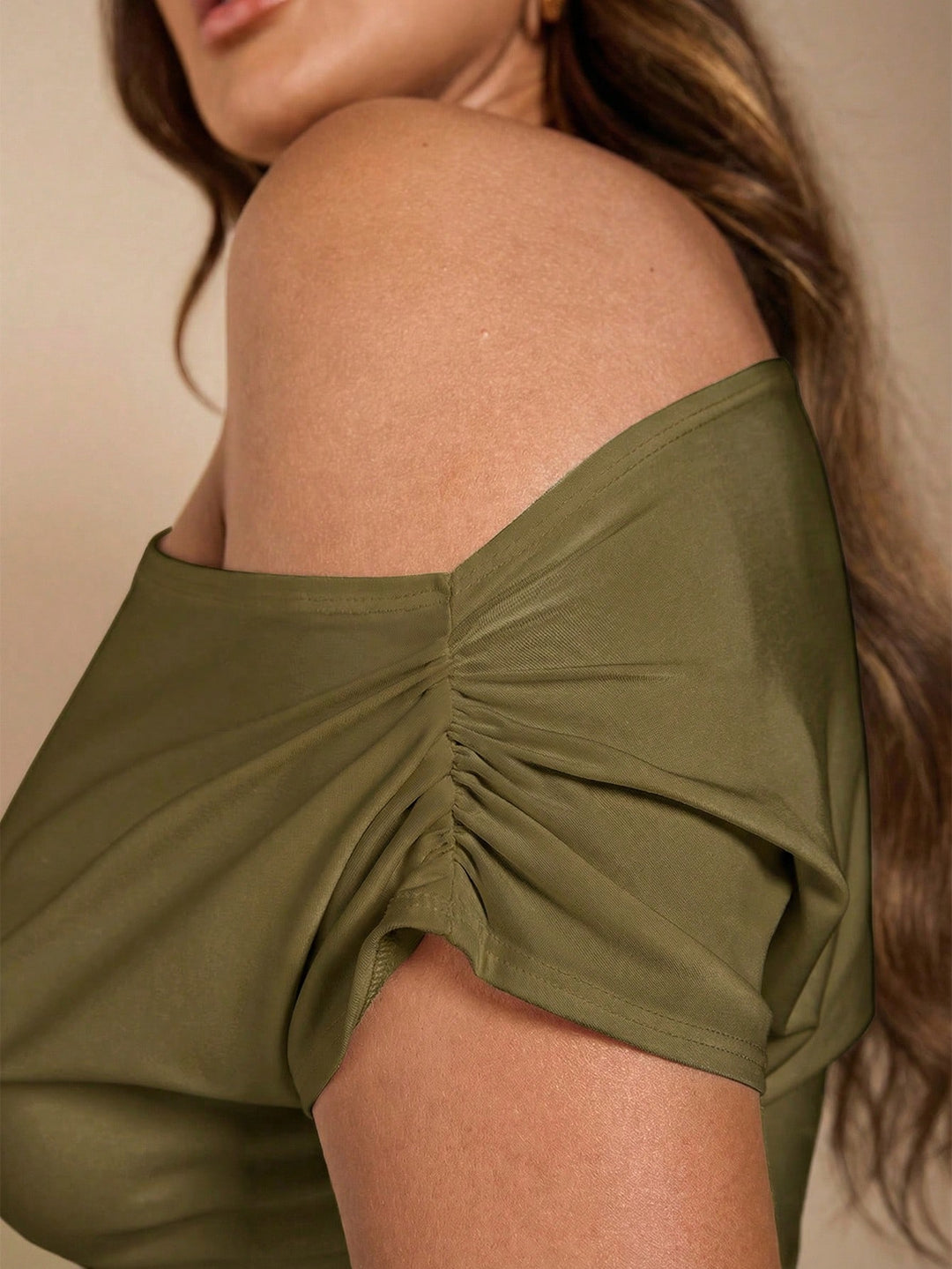Tricou SHEIN, kaki