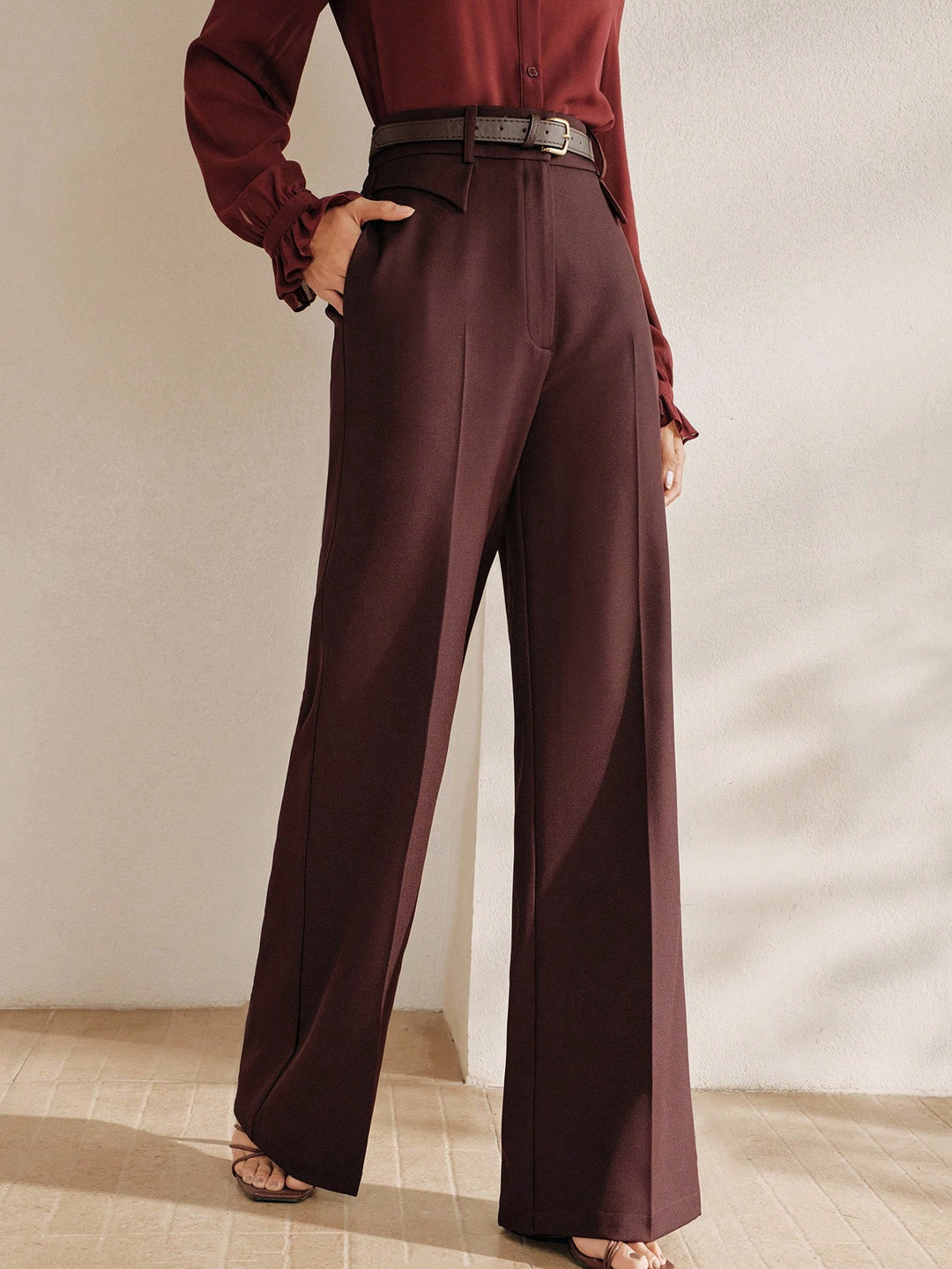 Pantalon SHEIN, maro