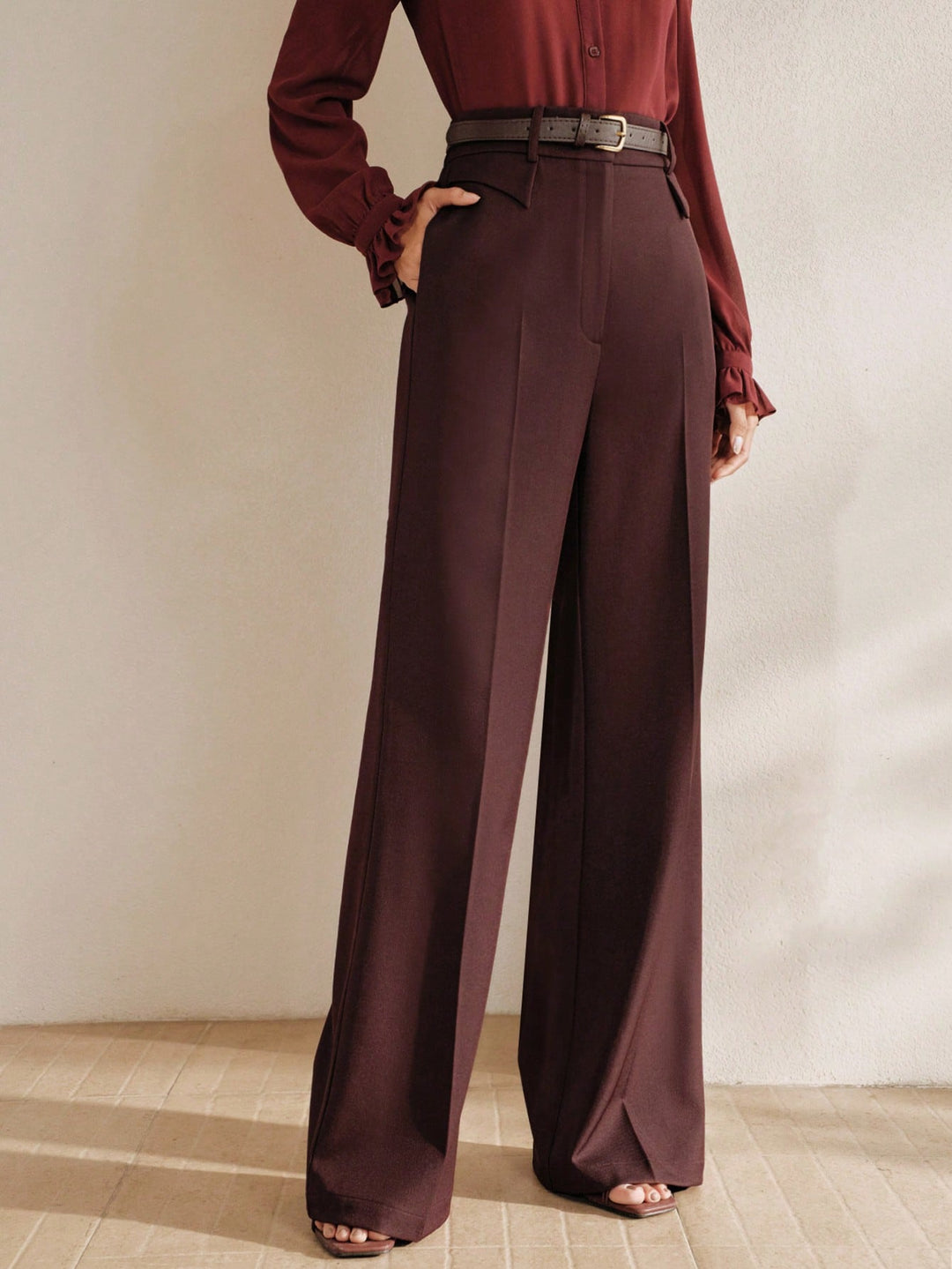 Pantalon SHEIN, maro