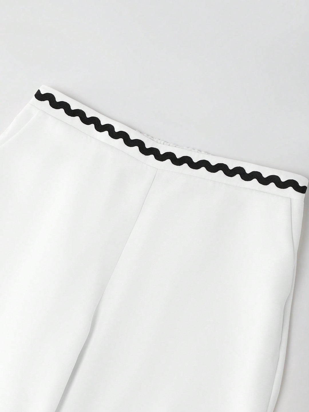 Pantaloni SHEIN, negru