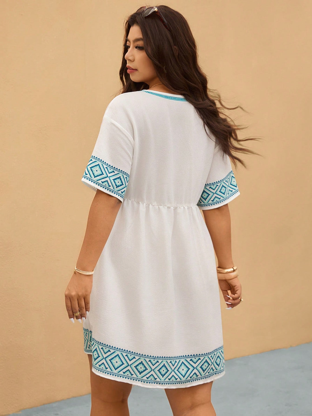 Rochie SHEIN, bej