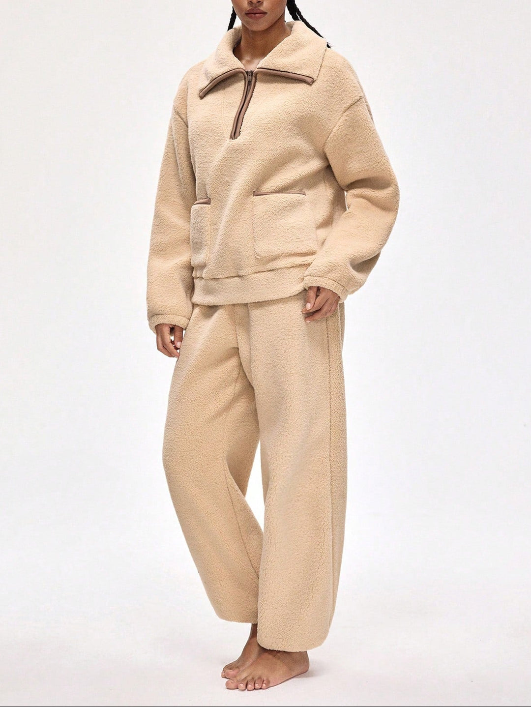 SHEIN együttes, bézs