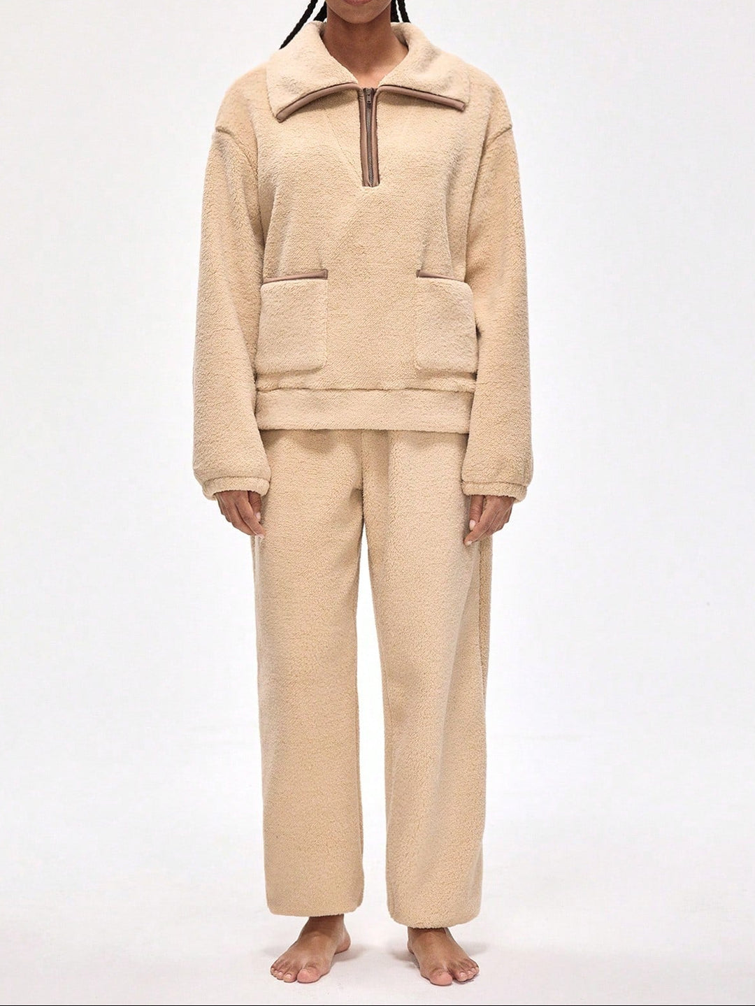 SHEIN együttes, bézs