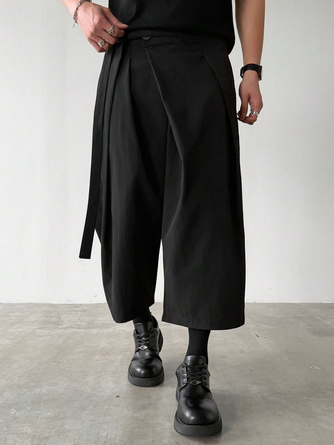 Pantalon SHEIN, negru