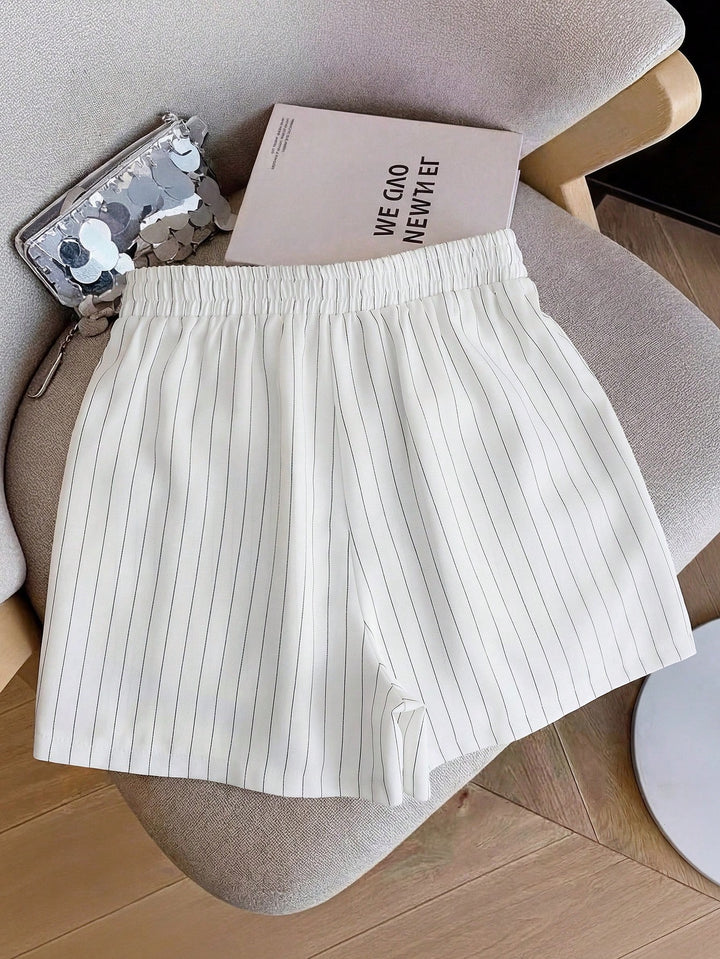 Pantaloni scurți SHEIN, alb