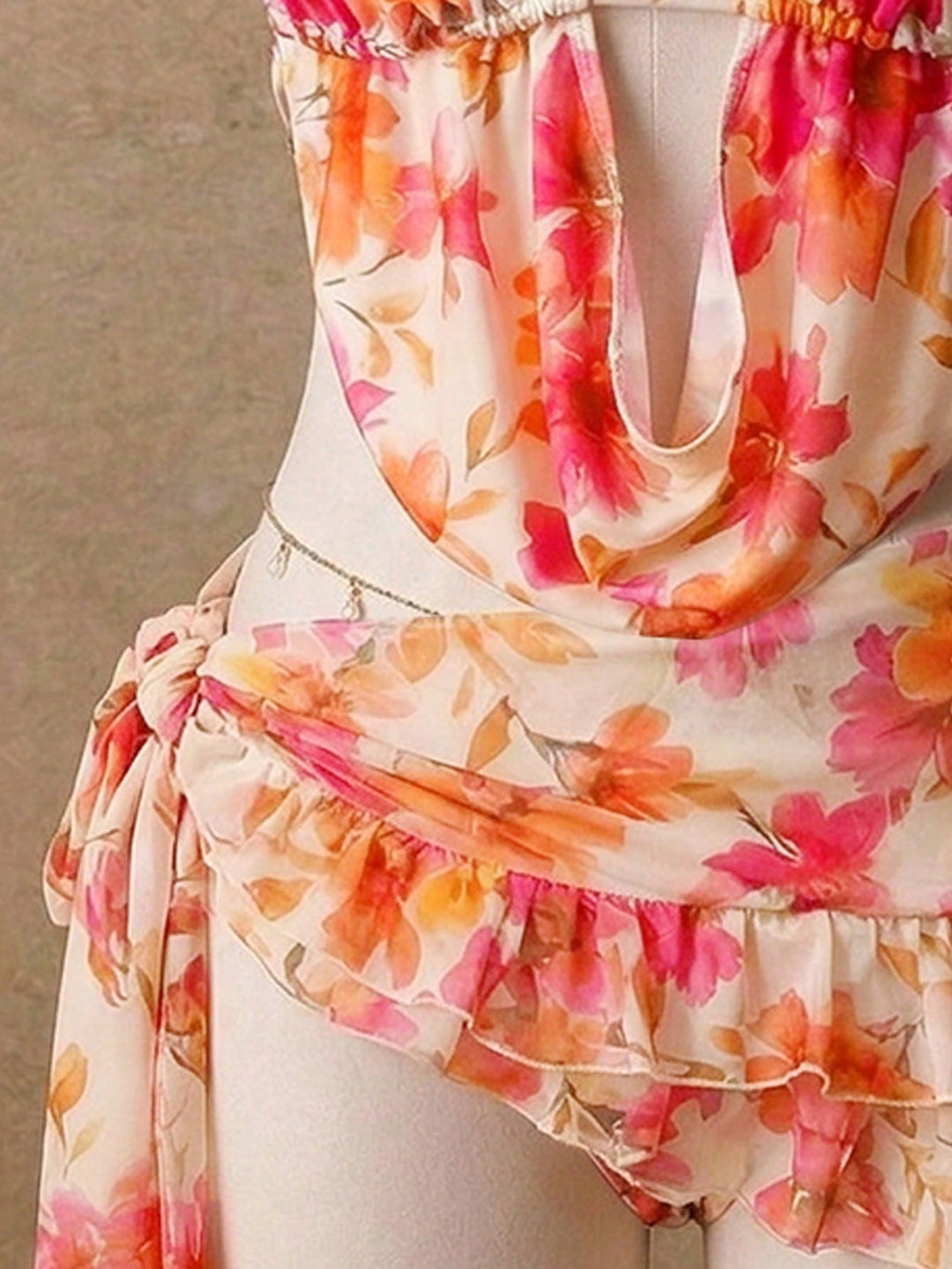Set bikini SHEIN, mix culori