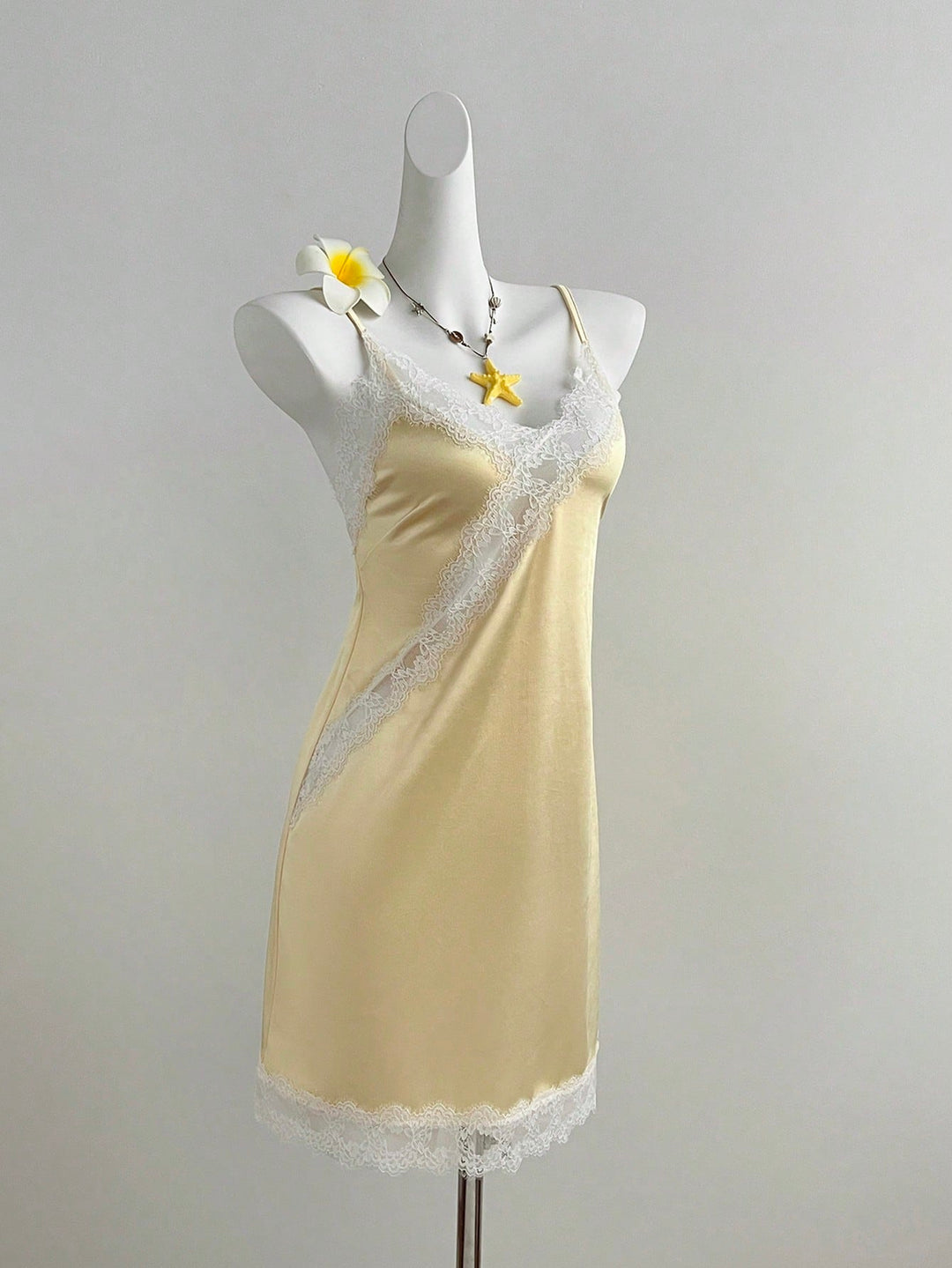 Rochie scurtă SHEIN, galben