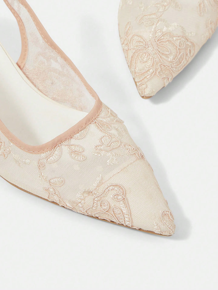 Pantofi cu toc SHEIN, bej