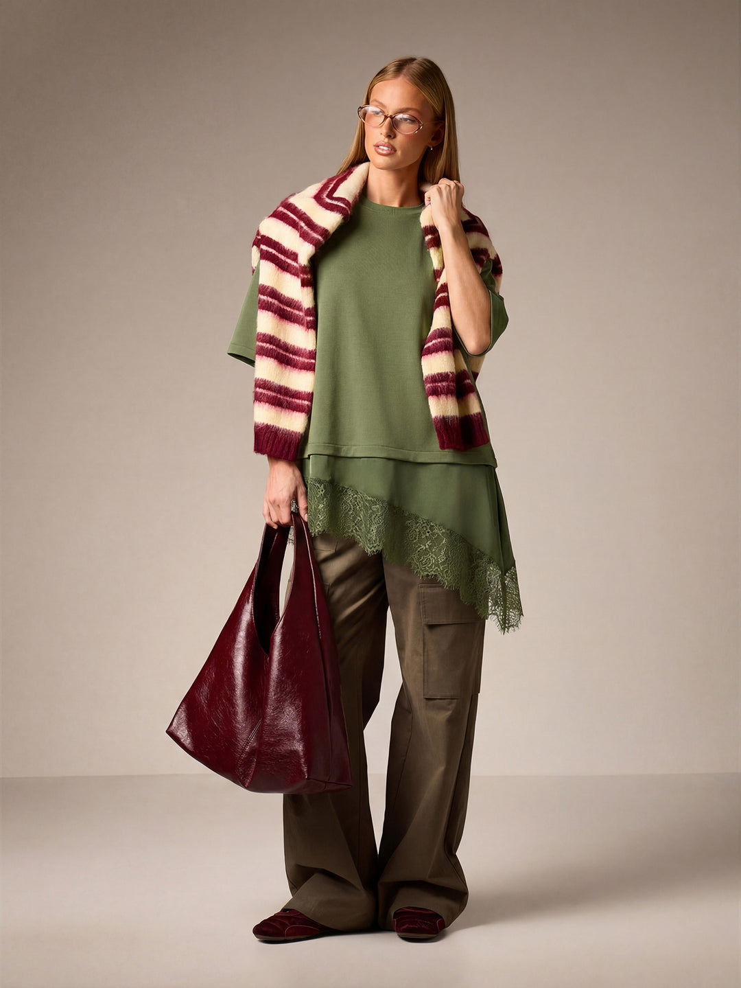 Tricou SHEIN, kaki