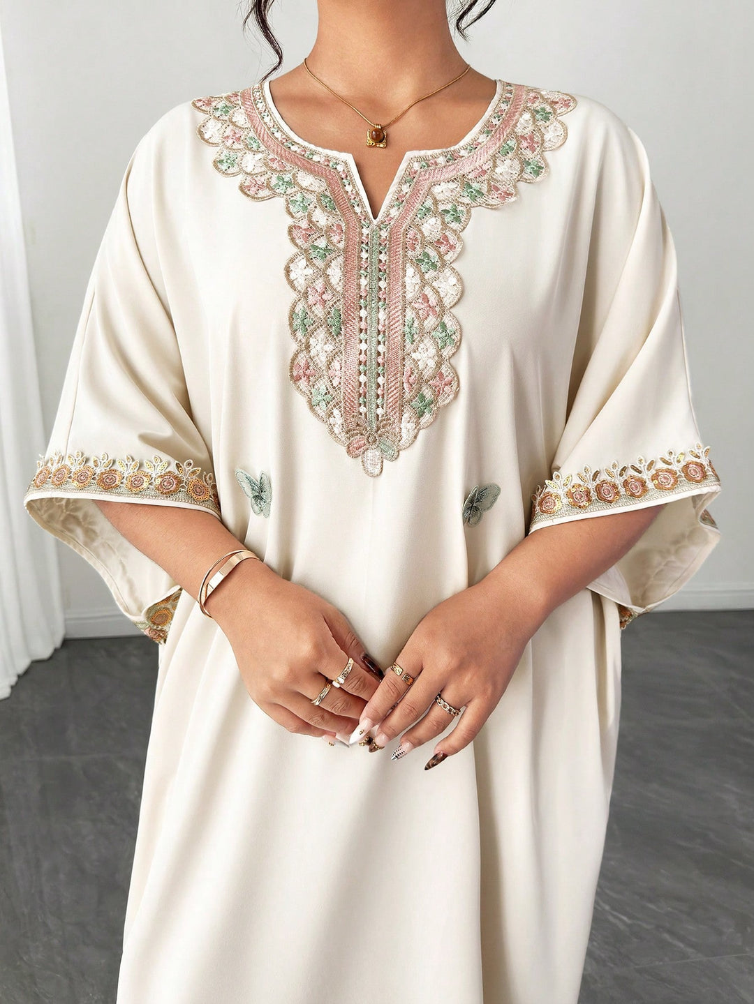 Rochie SHEIN, bej
