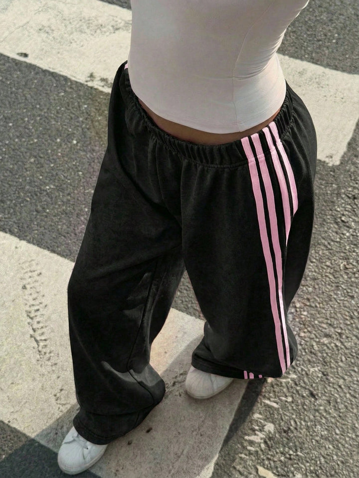 Pantaloni SHEIN, negru