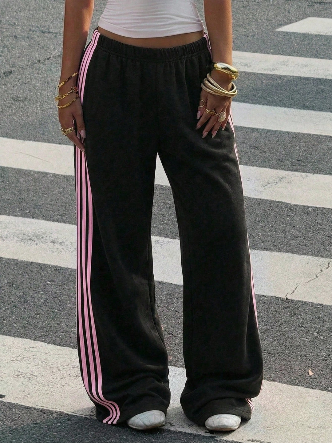 Pantaloni SHEIN, negru