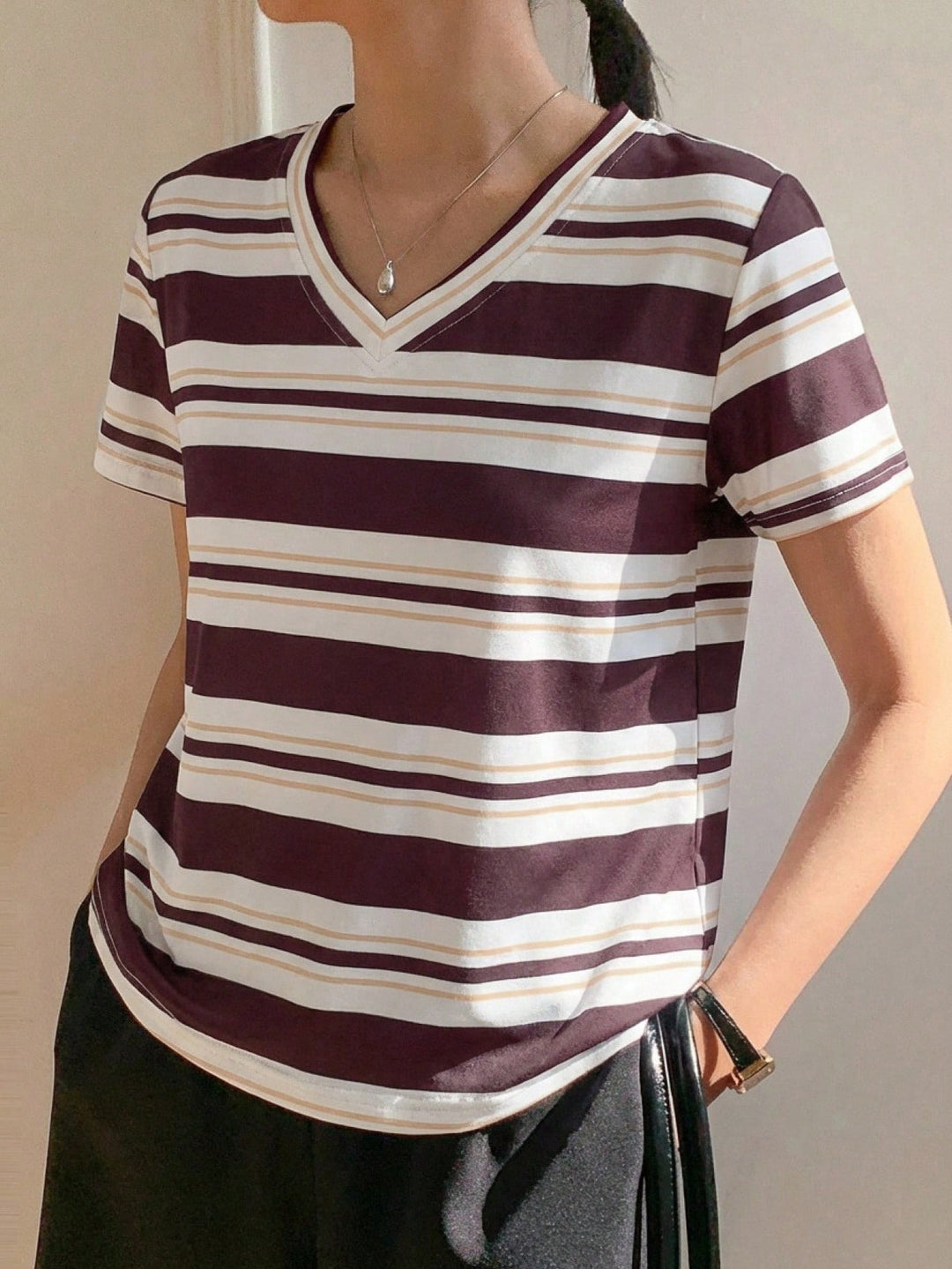 Tricou SHEIN, maro