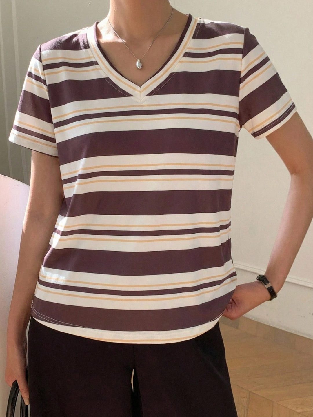 Tricou SHEIN, maro