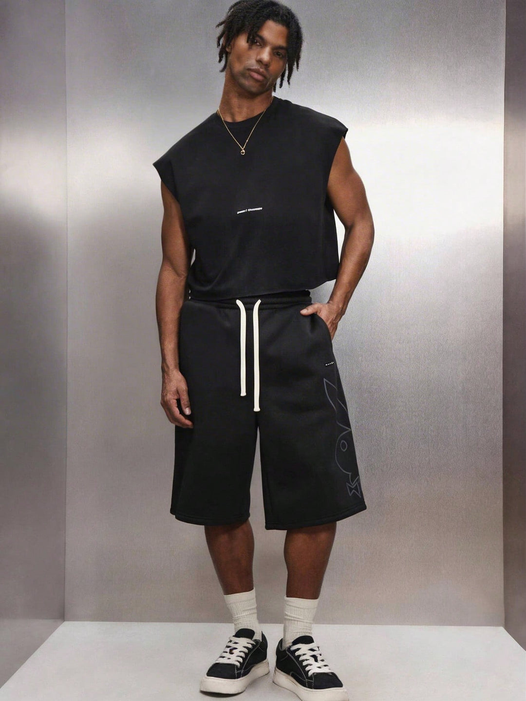 Pantaloni scurți SHEIN, negru