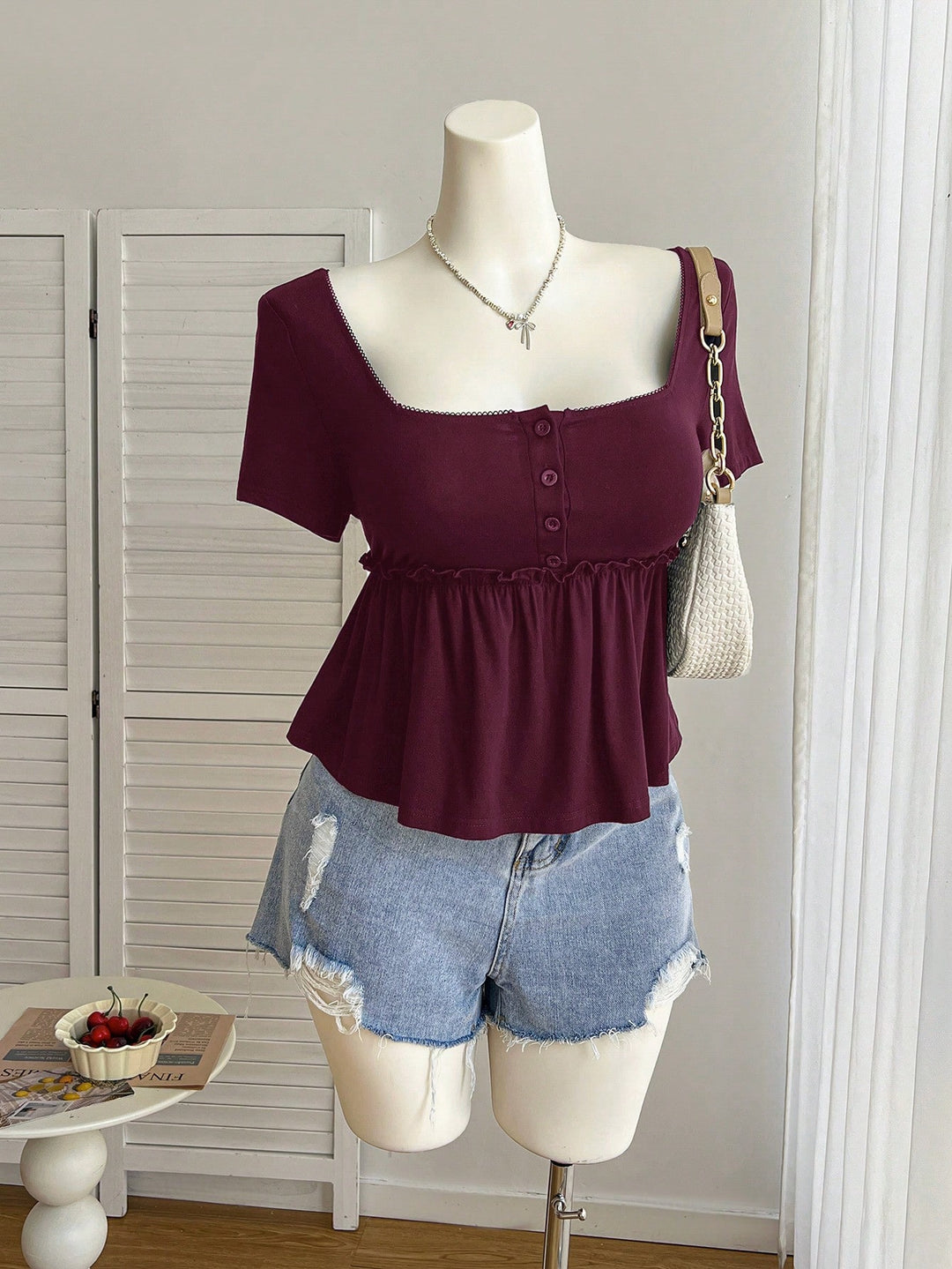 Tricou SHEIN, maro