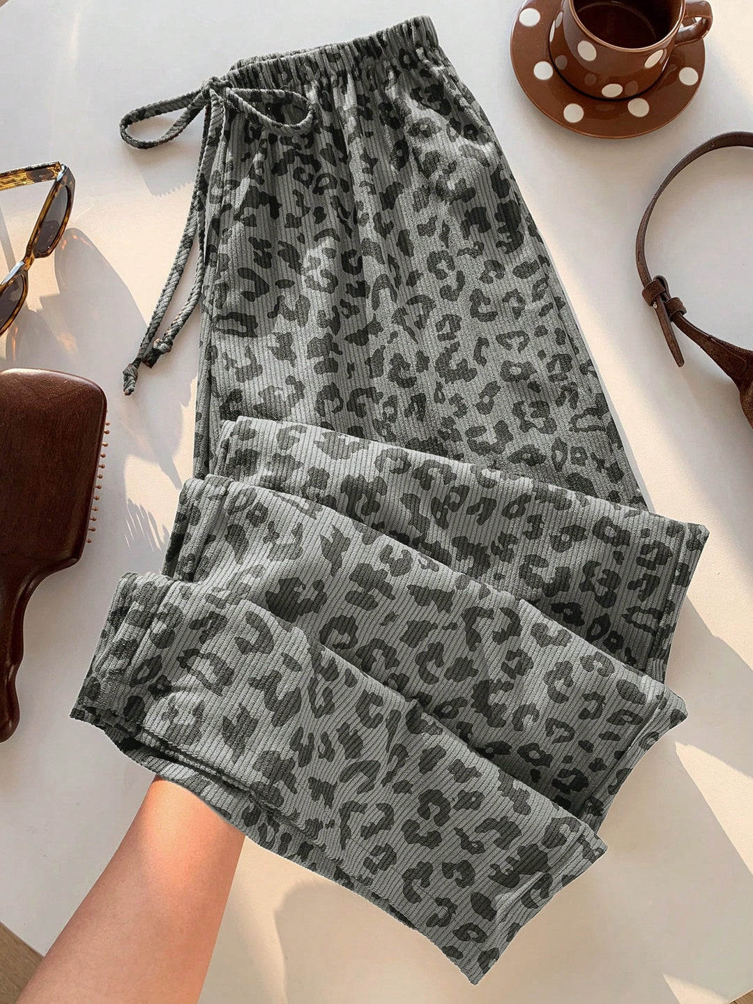 Pantaloni SHEIN, gri