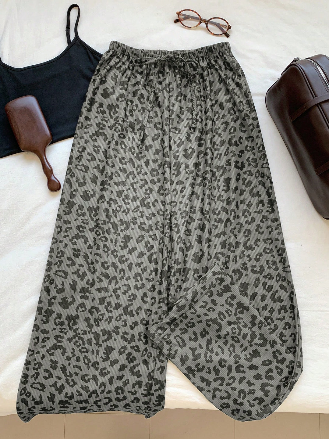 Pantaloni SHEIN, gri