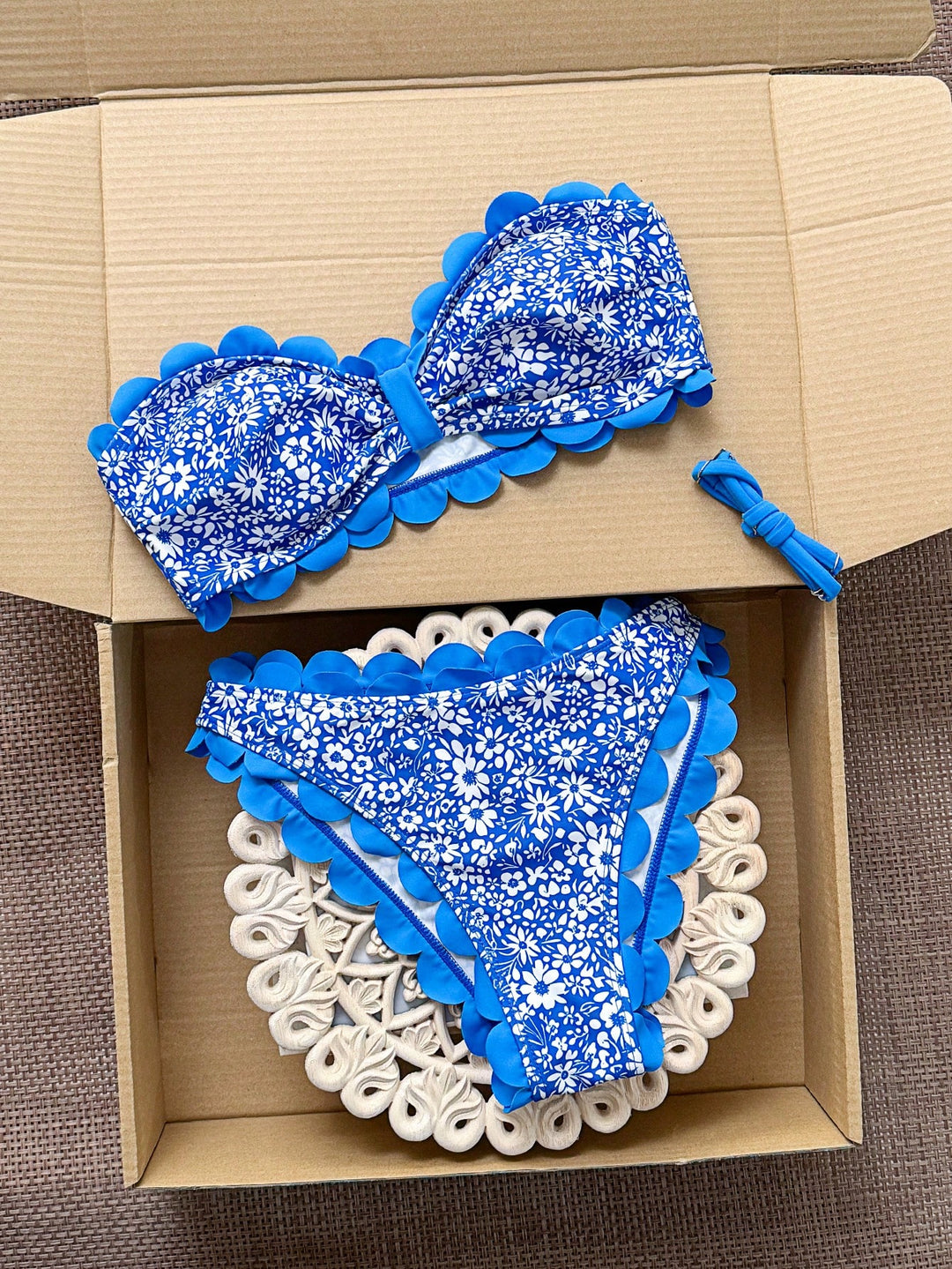Set bikini SHEIN, mix culori