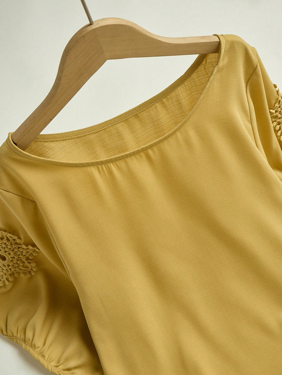 Tricou SHEIN, galben