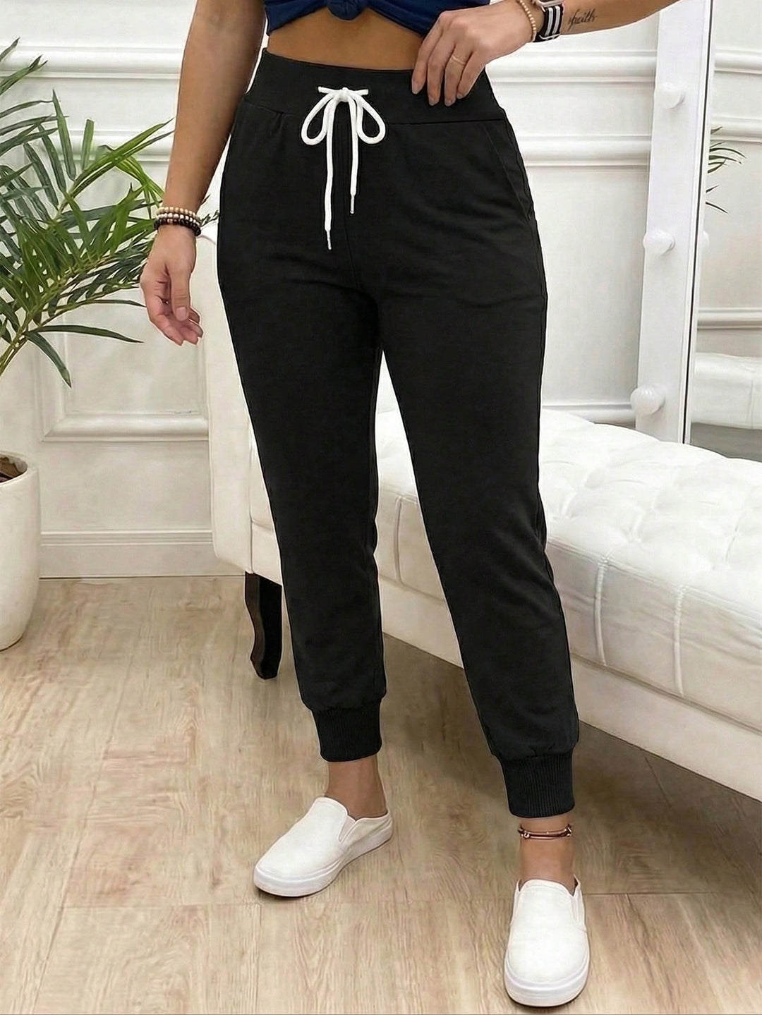Pantaloni SHEIN, negru