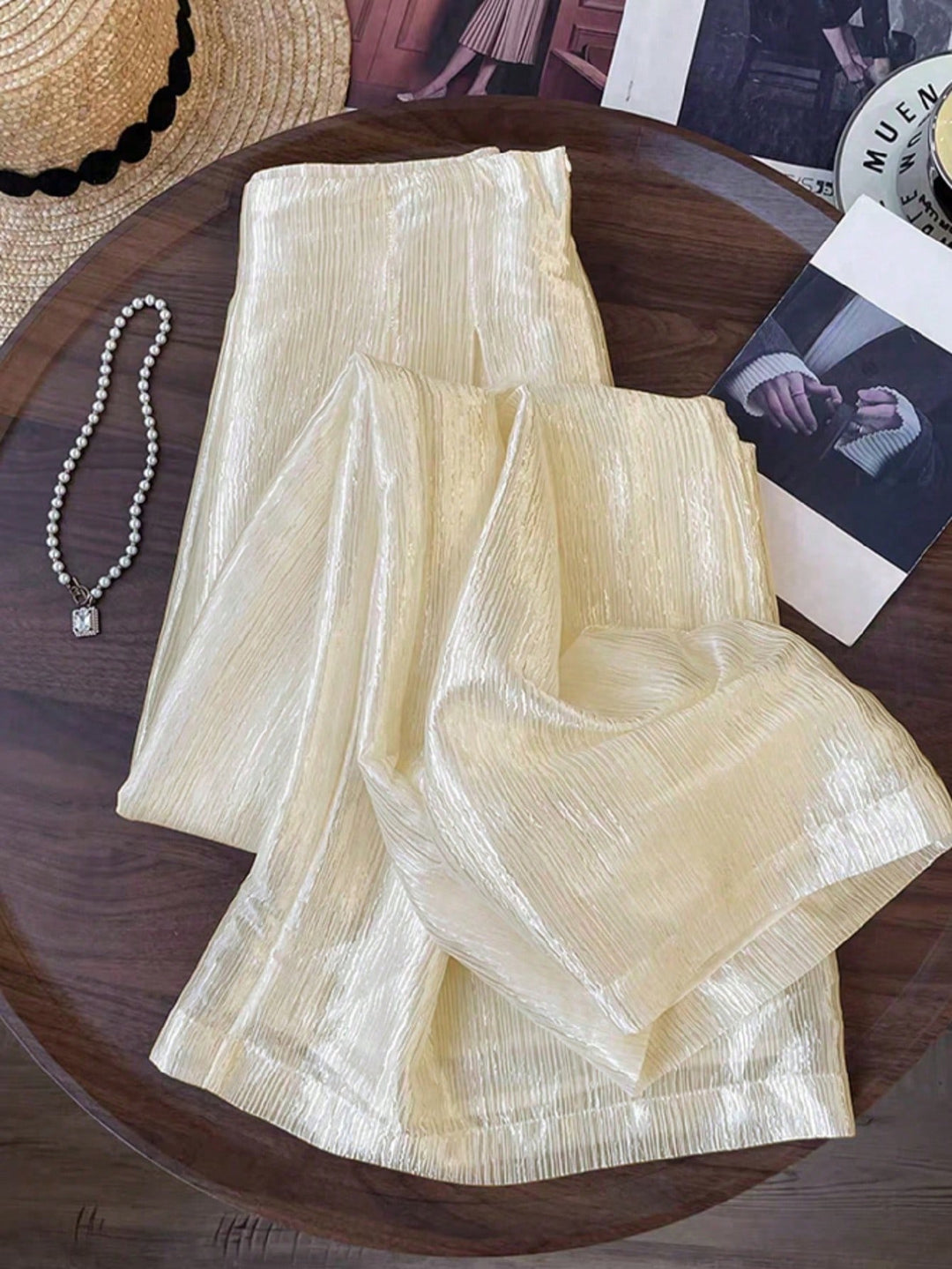 Pantaloni SHEIN, auriu