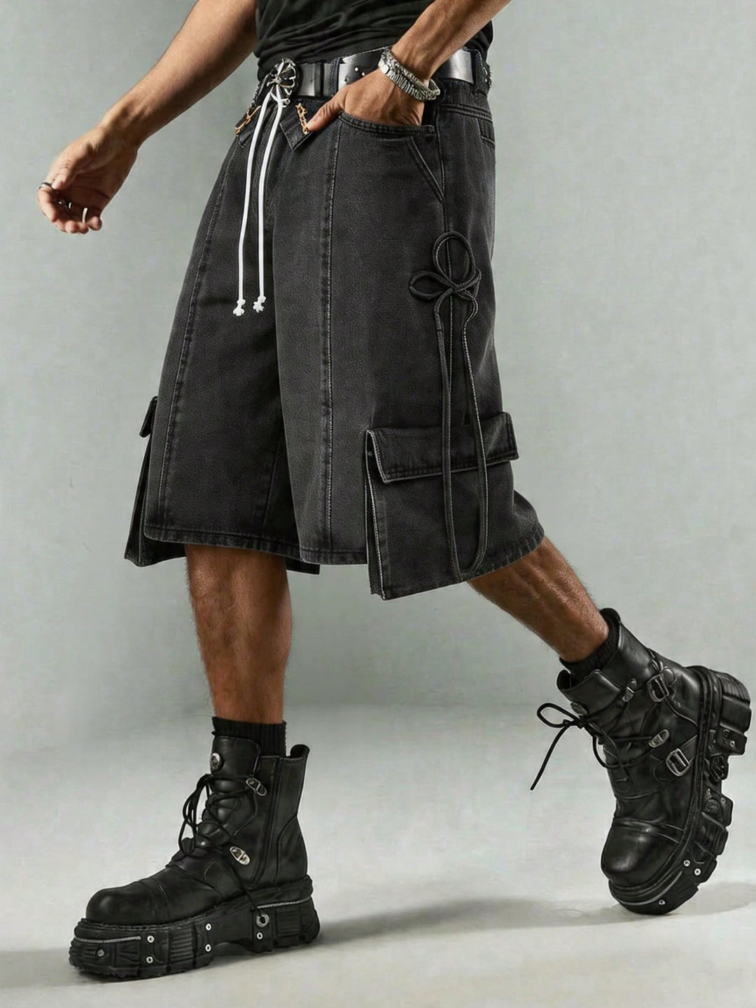 Pantaloni scurți SHEIN, negru
