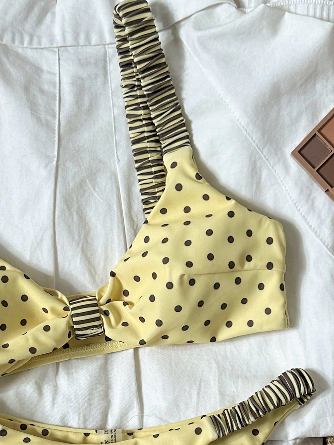 Set bikini SHEIN, galben