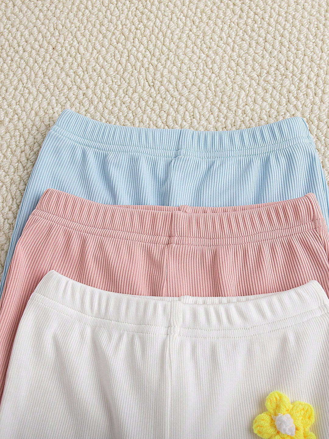Pantaloni SHEIN, mix culori