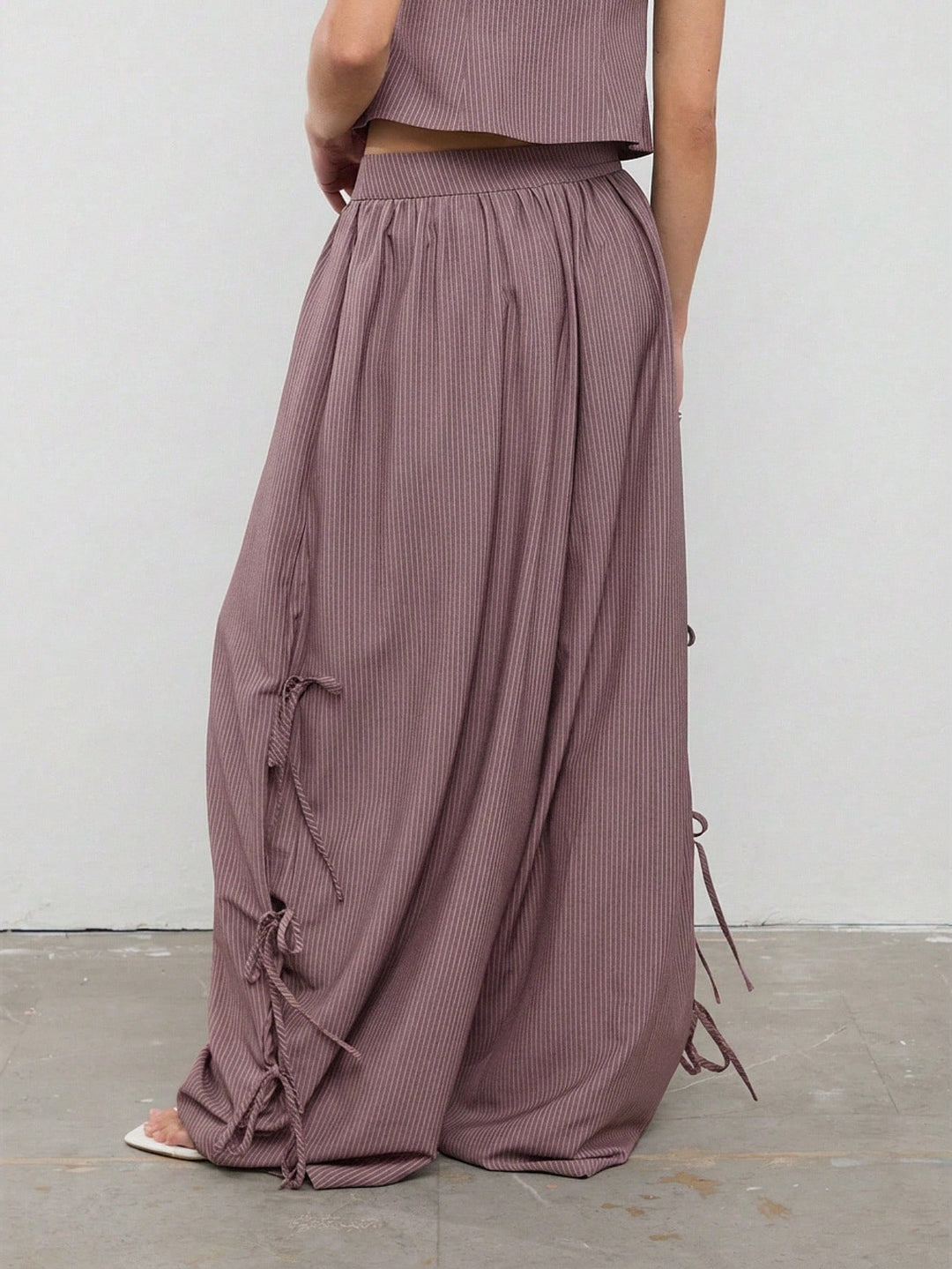 Pantaloni SHEIN, roz