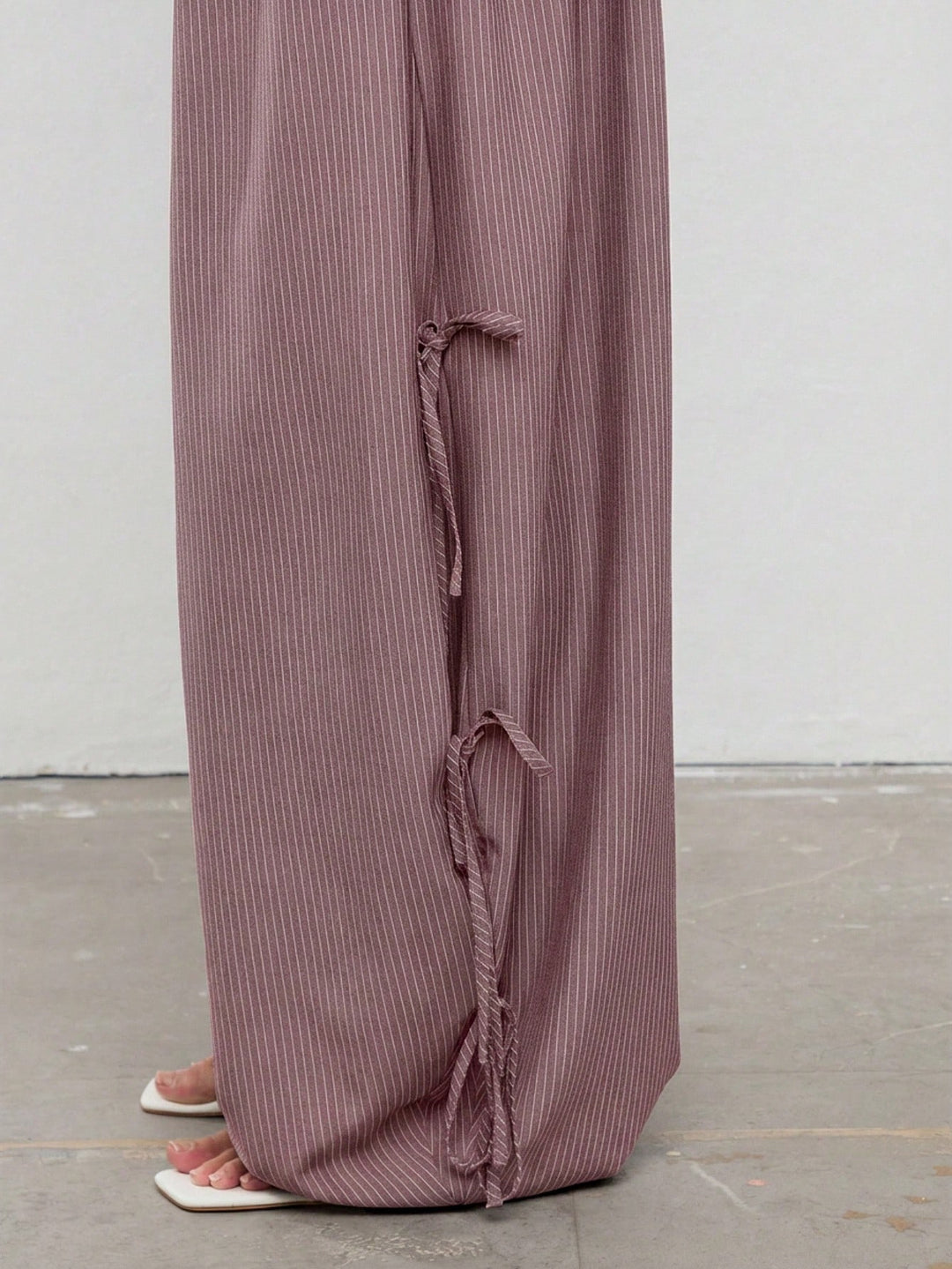 Pantaloni SHEIN, roz
