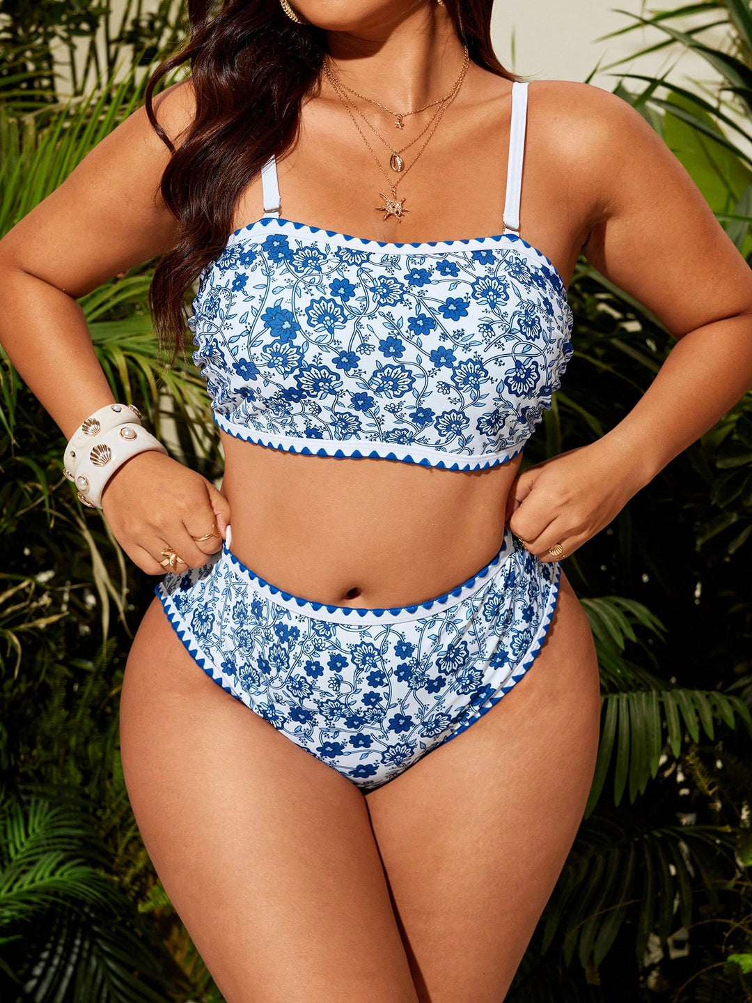 Set bikini de baie SHEIN, mix culori